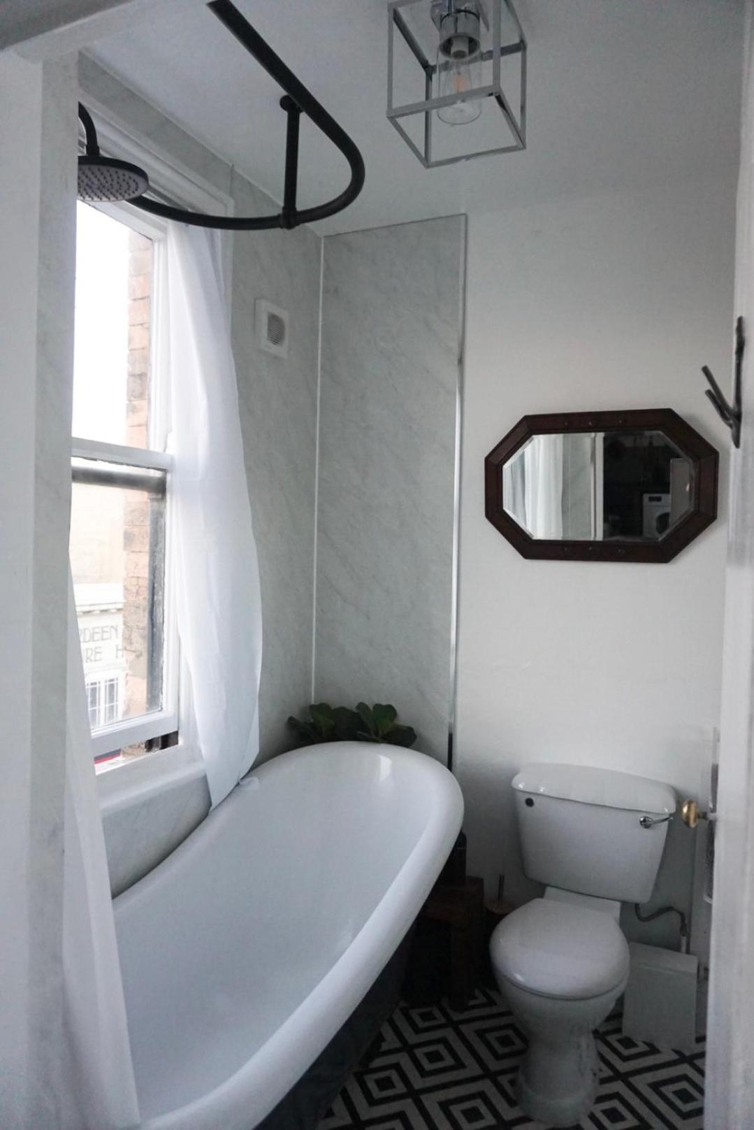 New! Castle View Studio Apartment Скарбъро Екстериор снимка